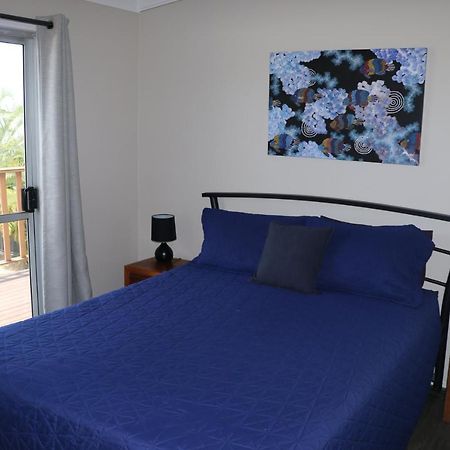 Pippies Beachhouse Backpackers 레인보우비치 외부 사진